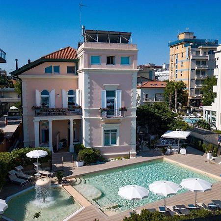 Villa Fiorita Cattolica Bagian luar foto